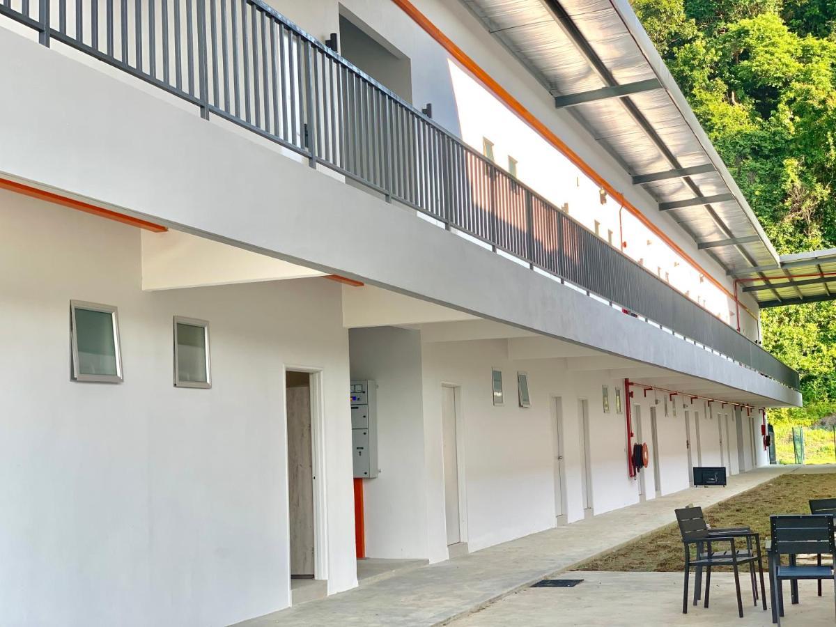 The Sassy House Hostel Pantai Cenang  Exterior photo